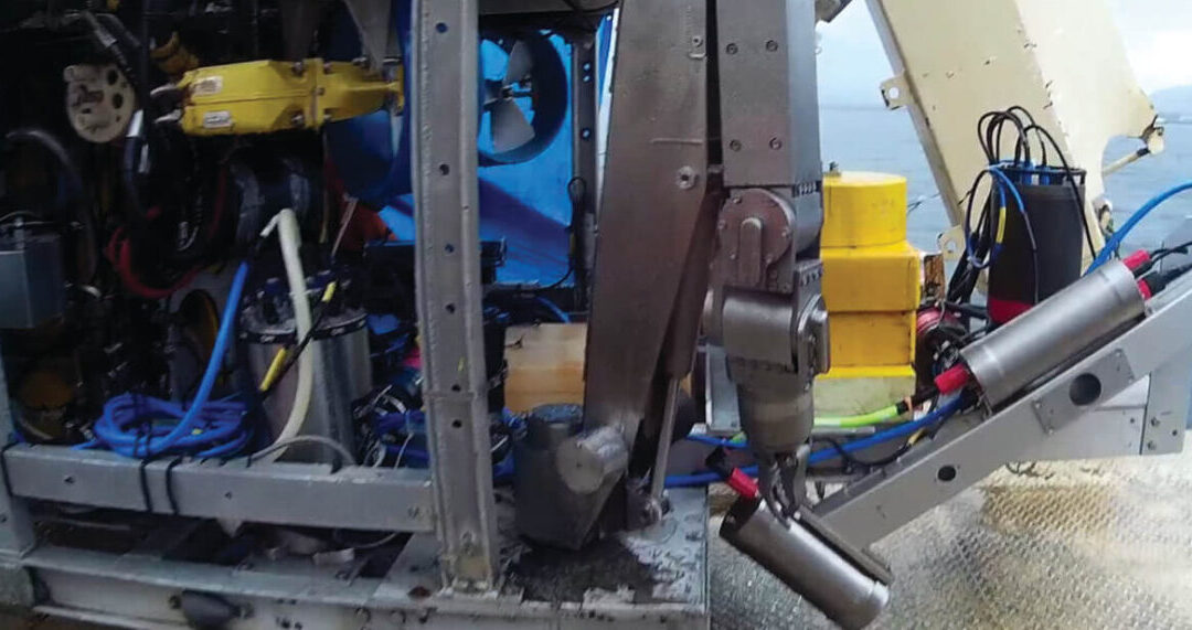 Underwater vehicles: differences between AUVs and ROVs