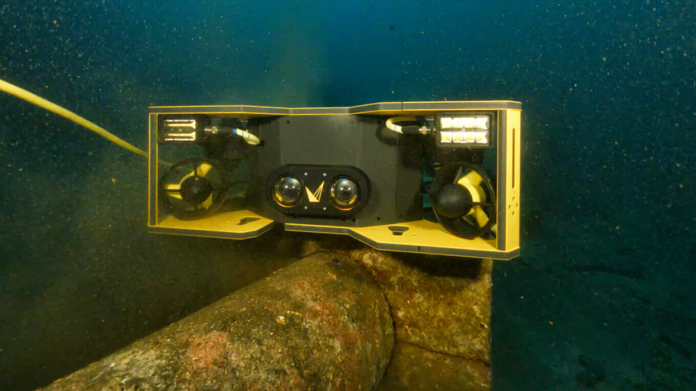 CGuard vehicle with integrated Discovery Stereo P-Series during a critical infrastructure subsea inspection.